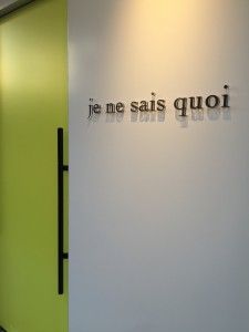 練馬美容室　je ne sais quoiって何て読むの？？どういう意味？？